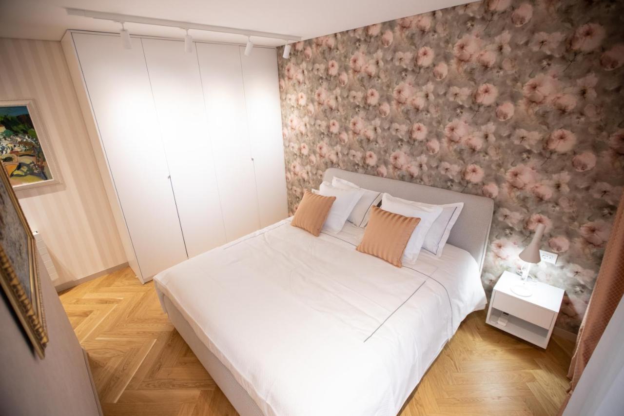 Seven Luxury Suites 티라나 외부 사진