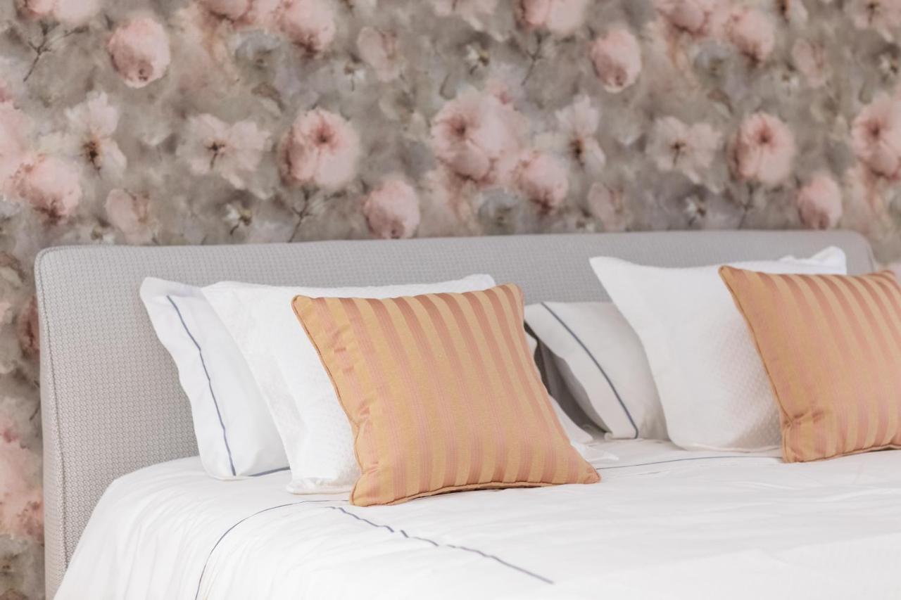 Seven Luxury Suites 티라나 외부 사진