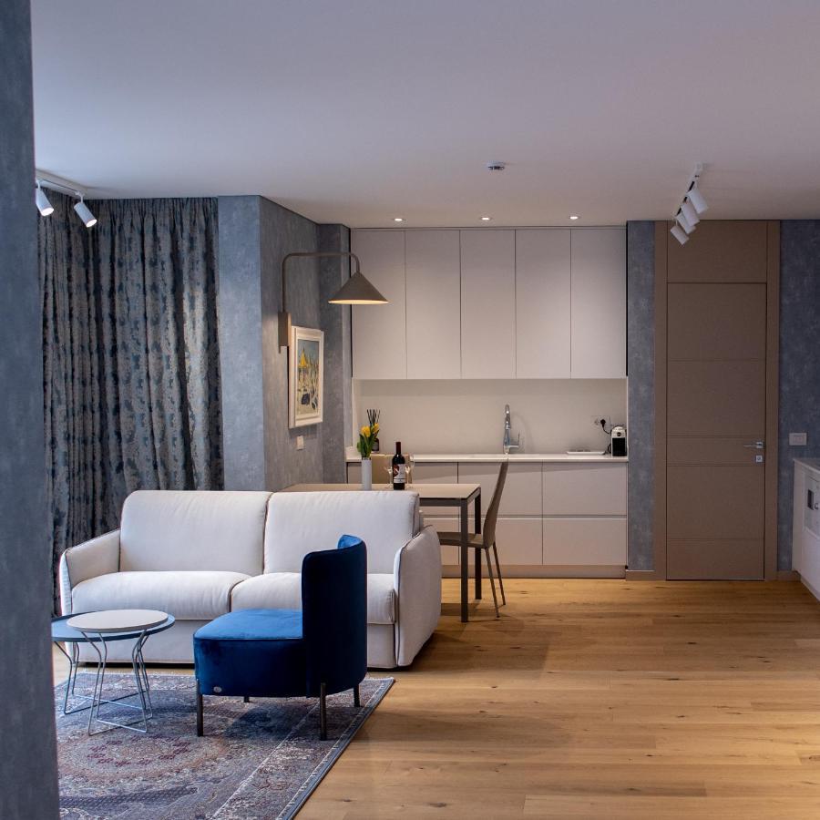 Seven Luxury Suites 티라나 외부 사진