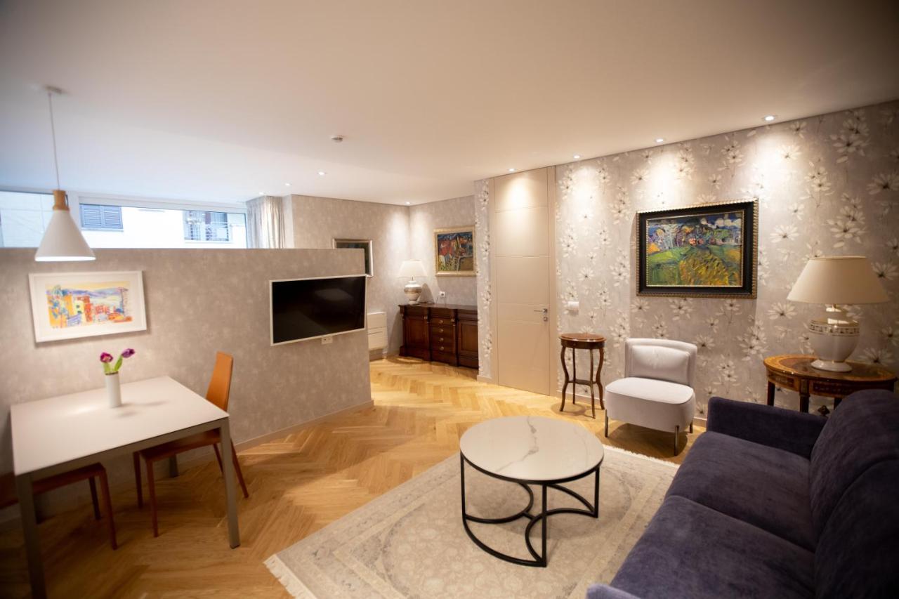 Seven Luxury Suites 티라나 외부 사진