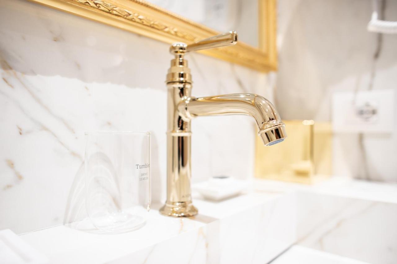 Seven Luxury Suites 티라나 외부 사진